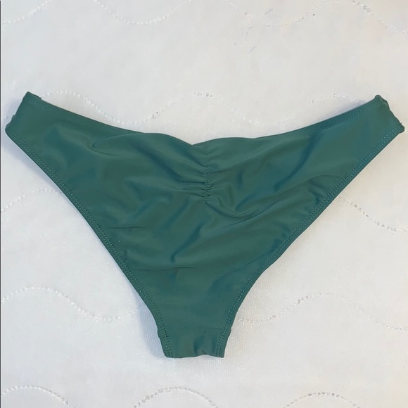 Halter top backless olive green bikini - Picture 2 of 4